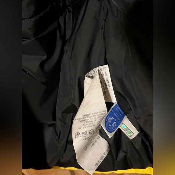 Yellow Montebello Canada Goose parka, perfect condition! - Picture 3 of 7
